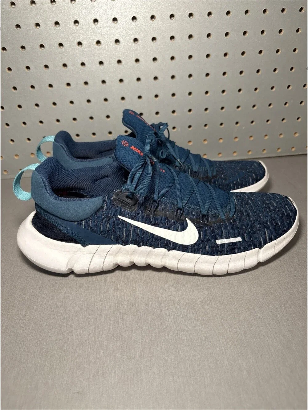 Nike Free Run 5.0 RN Running Shoes Mens Sz 9.5 Blue Comfort Lightweight Sneakers